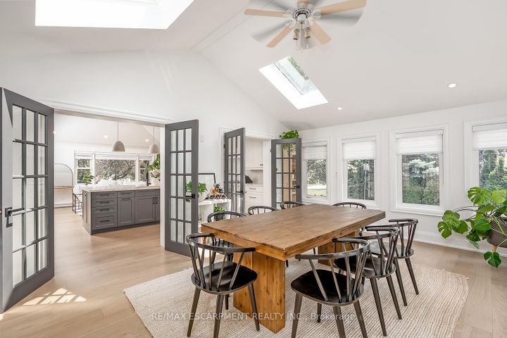 Photo 13 at 564 Maplehill Drive, Roseland, Burlington