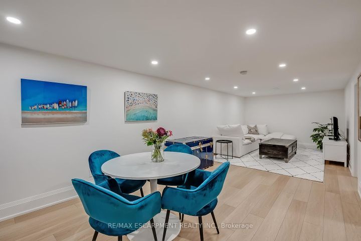 Photo 27 at 564 Maplehill Drive, Roseland, Burlington