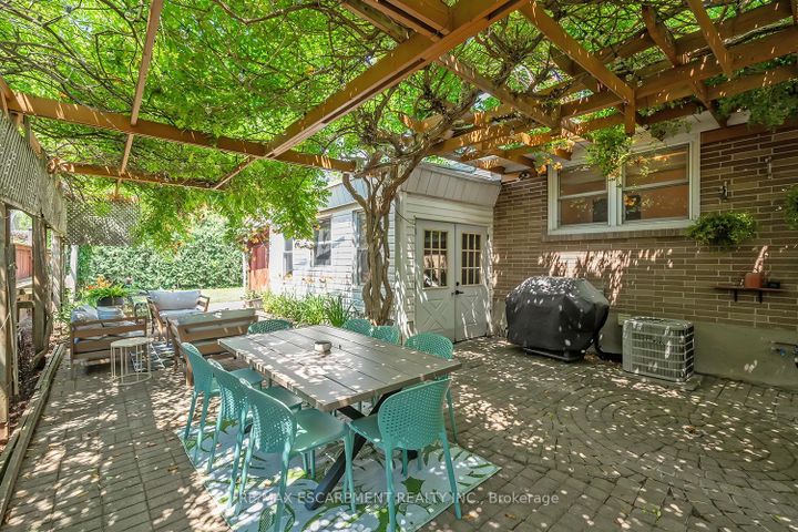 Photo 38 at 564 Maplehill Drive, Roseland, Burlington