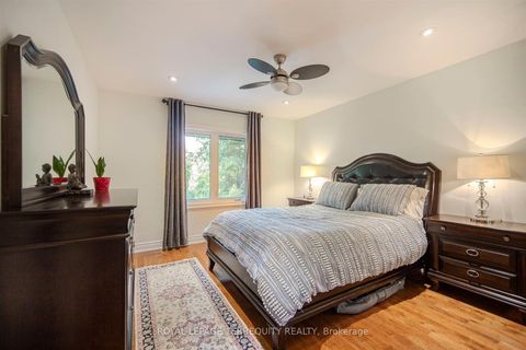 Photo 21 at 92 Saskatoon Drive, The Westway, Toronto