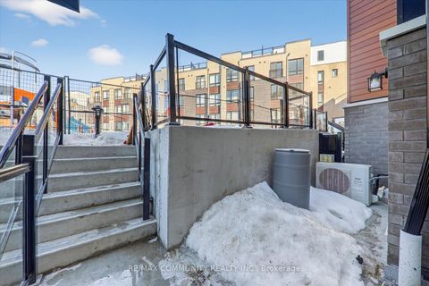 Photo 3 at 21 - 145 Tapscott Road, Malvern, Toronto