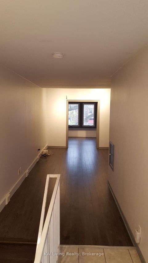 Photo 6 at 928 Broadview Avenue, Danforth, Toronto