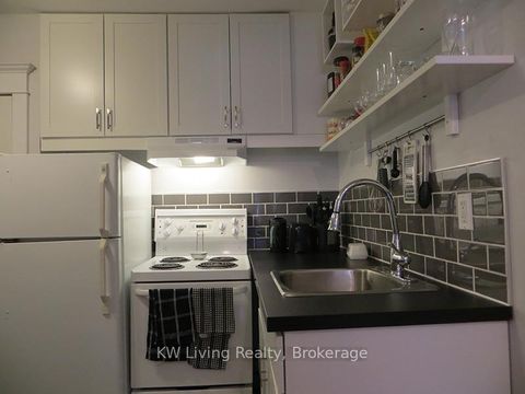 Photo 13 at 928 Broadview Avenue, Danforth, Toronto
