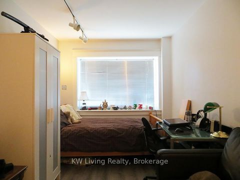 Photo 16 at 928 Broadview Avenue, Danforth, Toronto
