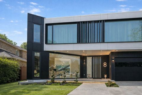 Photo 1 at 8 Cadmus Road, Newtonbrook East, Toronto