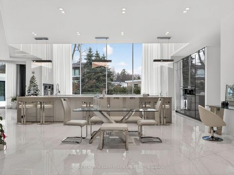 Photo 5 at 8 Cadmus Road, Newtonbrook East, Toronto