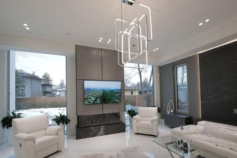 Photo 19 at 8 Cadmus Road, Newtonbrook East, Toronto