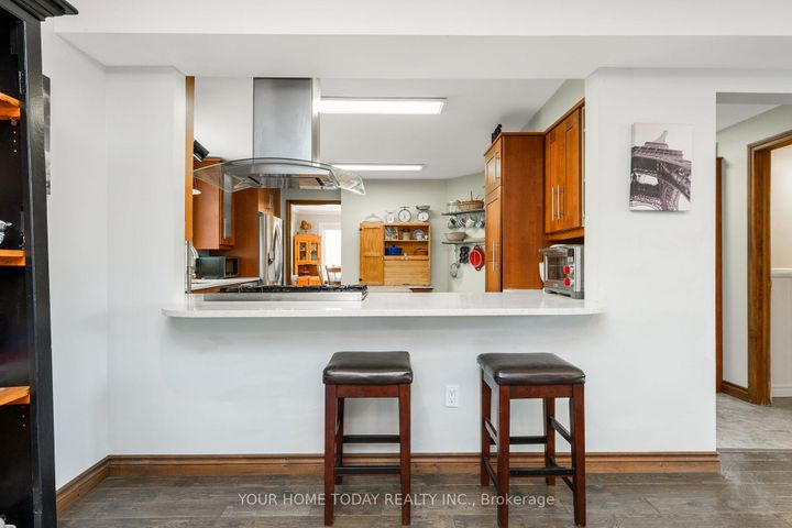 Photo 11 at 20 Elgin Street, Georgetown, Halton Hills