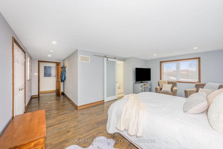 Photo 17 at 20 Elgin Street, Georgetown, Halton Hills