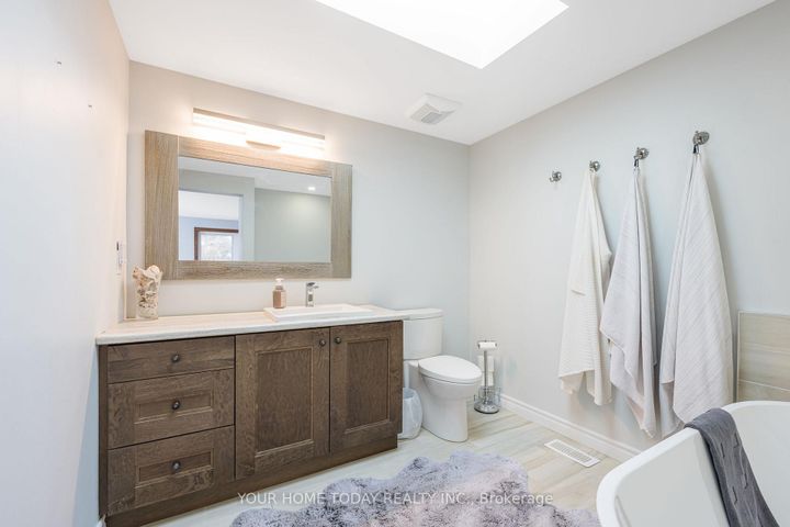 Photo 19 at 20 Elgin Street, Georgetown, Halton Hills