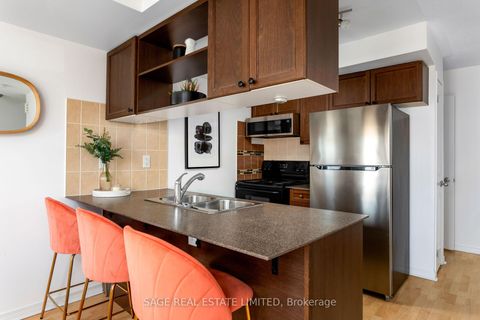 Photo 5 at 4 - 817 Dundas Street E, South Riverdale, Toronto