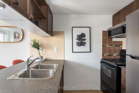 Photo 6 at 4 - 817 Dundas Street E, South Riverdale, Toronto