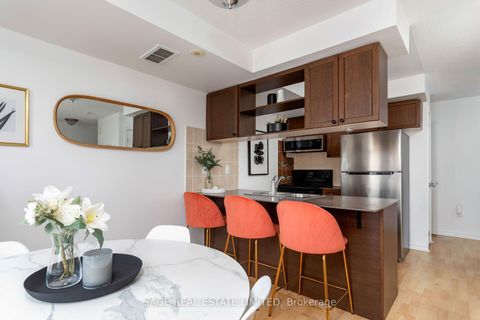 Photo 9 at 4 - 817 Dundas Street E, South Riverdale, Toronto