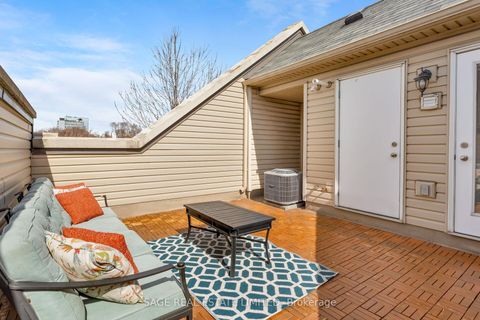 Photo 24 at 4 - 817 Dundas Street E, South Riverdale, Toronto