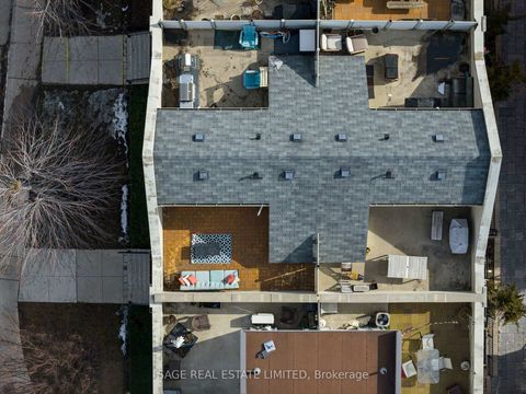 Photo 26 at 4 - 817 Dundas Street E, South Riverdale, Toronto