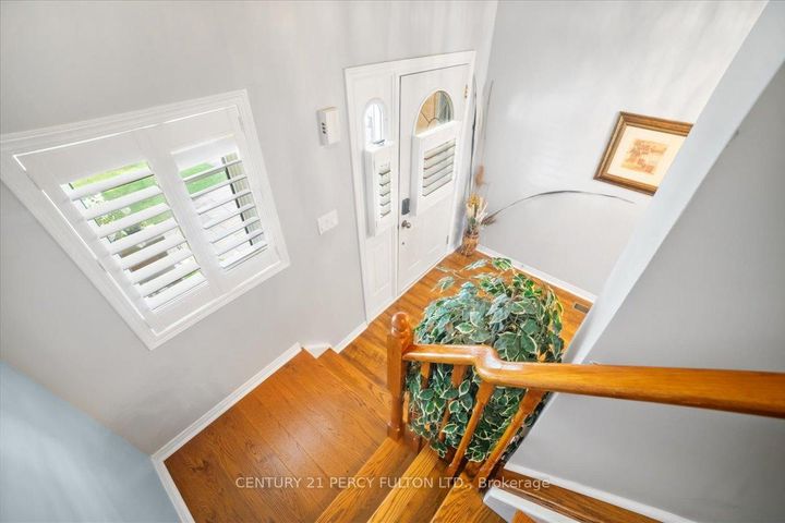 Photo 3 at 1250 Ormond Drive, Samac, Oshawa