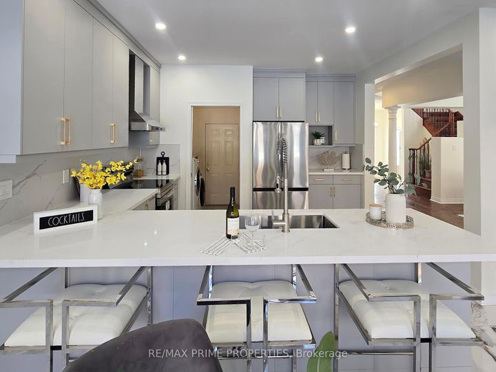 Photo 9 at 22 Waymount Avenue, Westbrook, Richmond Hill