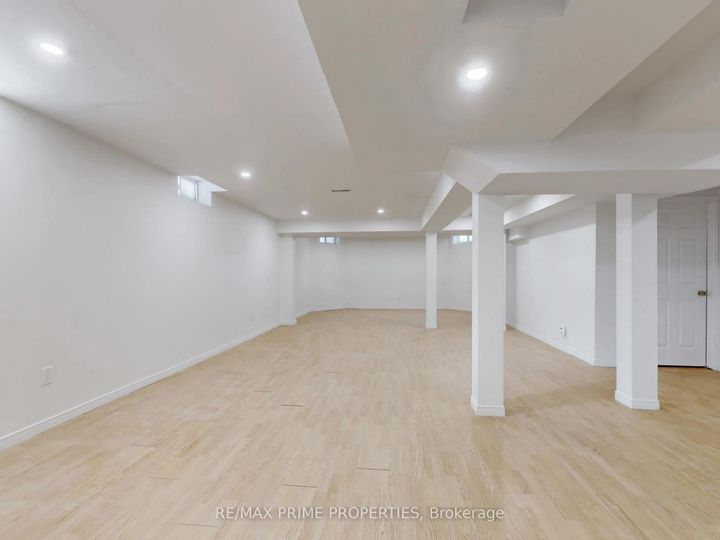 Photo 18 at 22 Waymount Avenue, Westbrook, Richmond Hill