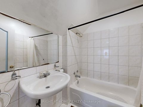 Photo 29 at 46 Glenshephard Drive, Kennedy Park, Toronto