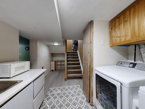 Photo 34 at 46 Glenshephard Drive, Kennedy Park, Toronto