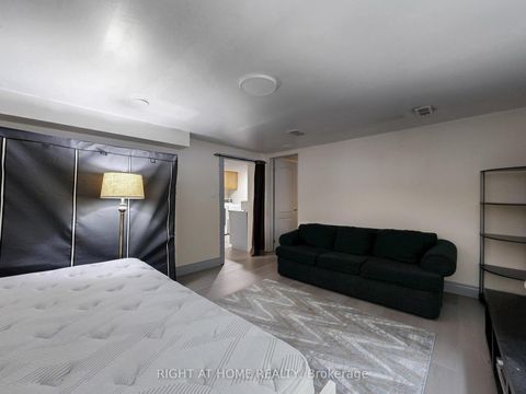 Photo 37 at 46 Glenshephard Drive, Kennedy Park, Toronto