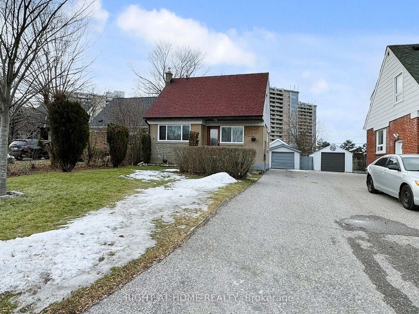 46 Glenshephard Drive, Kennedy Park, Toronto 