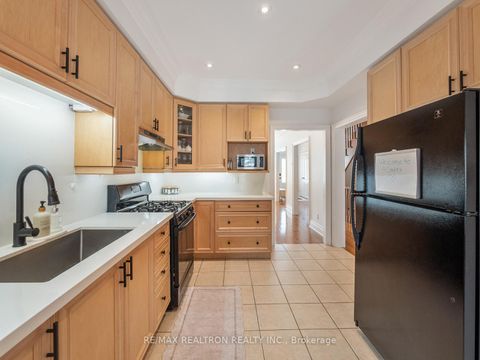 Photo 11 at 4 Coates Avenue, Oakwood Village, Toronto