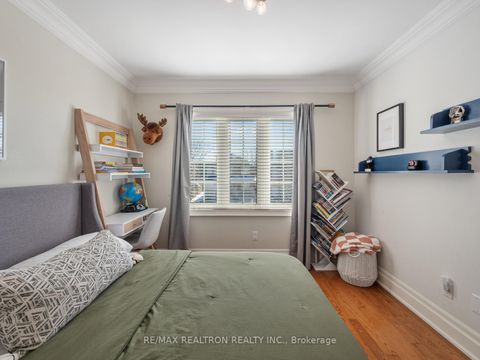 Photo 29 at 4 Coates Avenue, Oakwood Village, Toronto