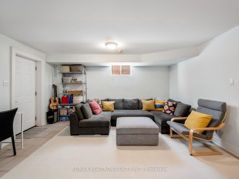 Photo 31 at 4 Coates Avenue, Oakwood Village, Toronto