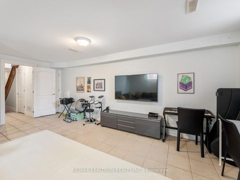 Photo 33 at 4 Coates Avenue, Oakwood Village, Toronto