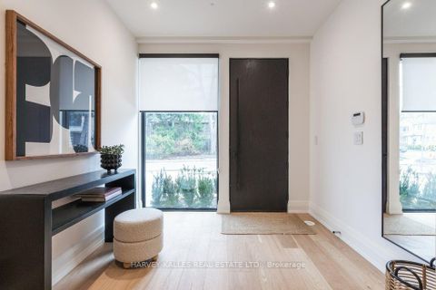 Photo 2 at 36 Evergreen Gardens, Leaside, Toronto