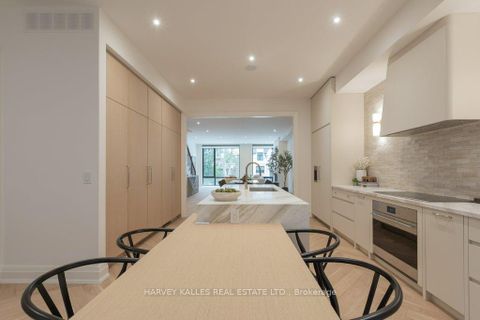 Photo 21 at 36 Evergreen Gardens, Leaside, Toronto