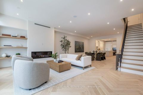 Photo 25 at 36 Evergreen Gardens, Leaside, Toronto