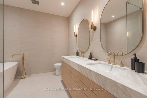 Photo 33 at 36 Evergreen Gardens, Leaside, Toronto