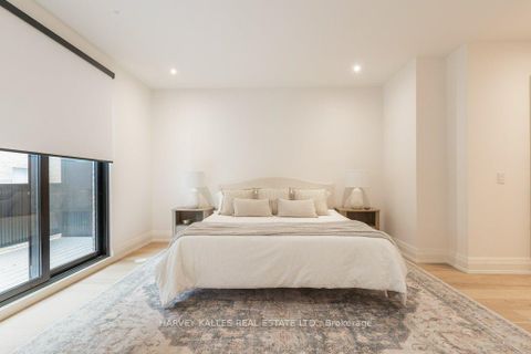 Photo 38 at 36 Evergreen Gardens, Leaside, Toronto