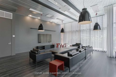 Photo 10 at 1010 - 5 St Joseph Street, Bay Street Corridor, Toronto