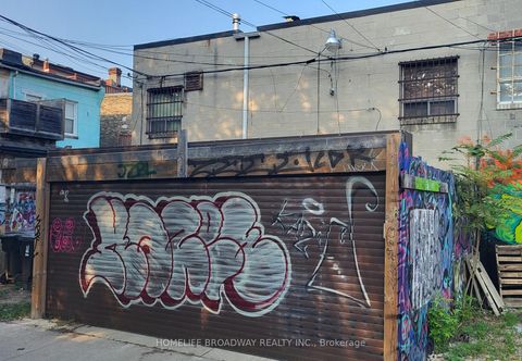 Photo 2 at 158 Augusta Avenue, Chinatown, Toronto