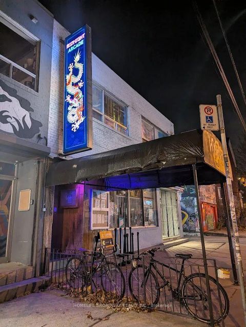 Photo 6 at 158 Augusta Avenue, Chinatown, Toronto