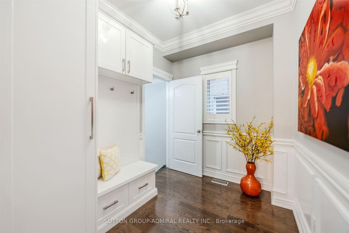 Photo 18 at 59 Aidan Drive, Vellore Village, Vaughan