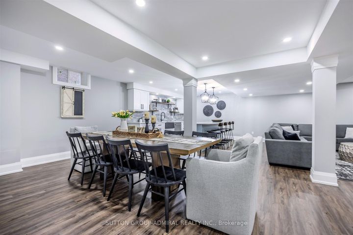 Photo 37 at 59 Aidan Drive, Vellore Village, Vaughan