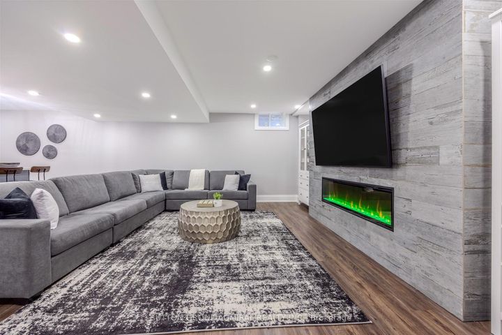 Photo 38 at 59 Aidan Drive, Vellore Village, Vaughan