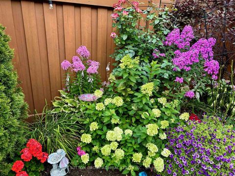 Photo 46 at 59 Aidan Drive, Vellore Village, Vaughan