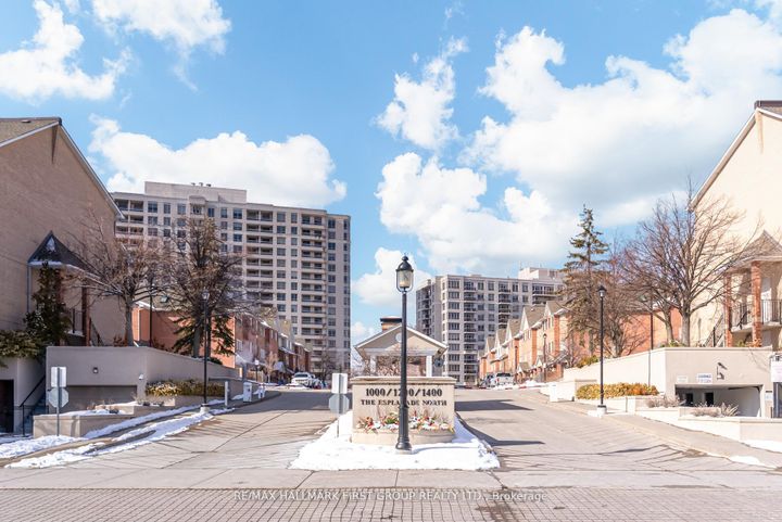 Photo 1 at 507 - 1400 The Esplanade N, Town Centre, Pickering