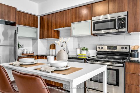 Photo 4 at 802 - 59 East Liberty Street, Niagara, Toronto