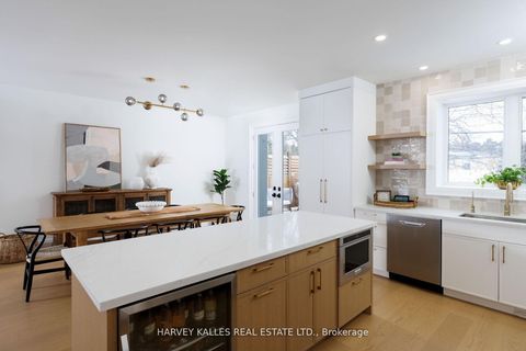 Photo 14 at 90 GREAT OAK Drive, Rosethorn, Toronto