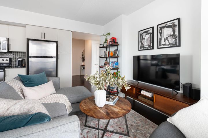 Photo 4 at 1604 - 2230 Lake Shore Boulevard W, Mimico, Toronto