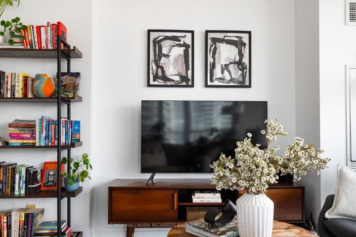 Photo 5 at 1604 - 2230 Lake Shore Boulevard W, Mimico, Toronto