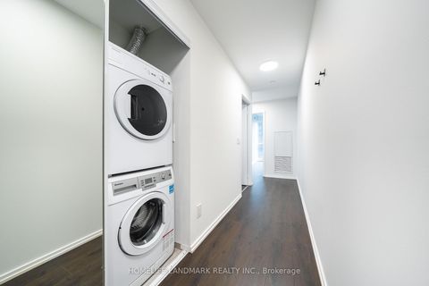 Photo 11 at 1611 - 70 Temperance Street, Bay Street Corridor, Toronto