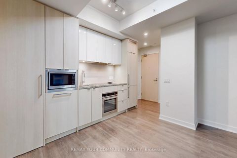 Photo 12 at 621 - 115 Blue Jays Way, Waterfront Communities C1, Toronto