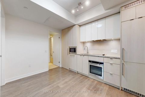 Photo 13 at 621 - 115 Blue Jays Way, Waterfront Communities C1, Toronto